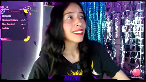 Snapshot of rav3nx_ chatting on November 6, 11:33 am online show from November 6, 11:33 am