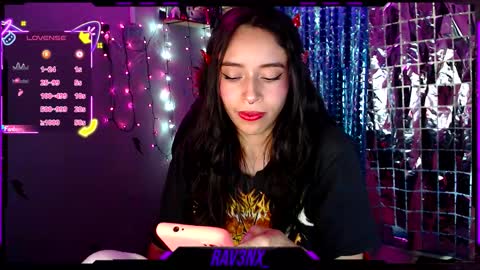 Snapshot of rav3nx_ chatting on November 26, 7:04 pm online show from November 26, 7:04 pm