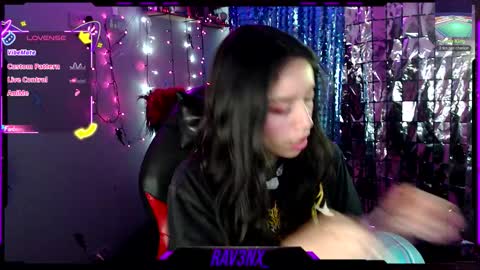 Snapshot of rav3nx_ chatting on November 28, 10:23 pm online show from November 28, 10:23 pm