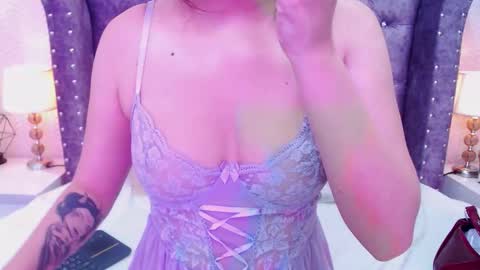 raven_love_ online show from October 8, 8:06 pm