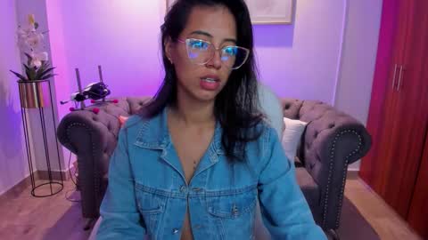 Snapshot of raven_stonee chatting on September 18, 3:19 am Raven online show from September 18, 3:19 am