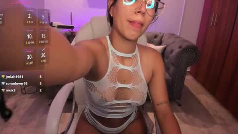 Snapshot of raven_stonee chatting on September 24, 3:21 am Raven online show from September 24, 3:21 am