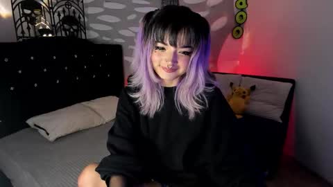 ravencollen online show from October 23, 12:59 pm