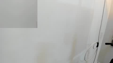 Snapshot of ravenfox_ chatting on February 11, 3:22 am Ravenfox online show from February 11, 3:22 am