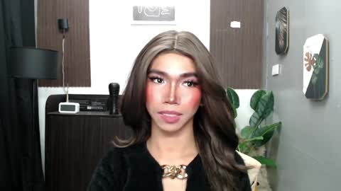 Snapshot of ravennax chatting on February 22, 4:18 am ravennaxx online show from February 22, 4:18 am