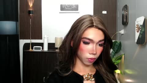 Snapshot of ravennax chatting on February 22, 7:47 pm ravennaxx online show from February 22, 7:47 pm