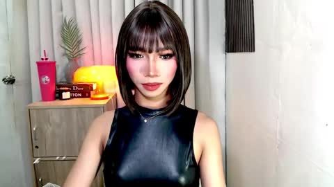 Snapshot of ravennax chatting on November 28, 3:58 pm ravennaxx online show from November 28, 3:58 pm