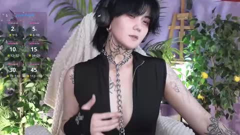 Raven online show from December 20, 3:19 pm