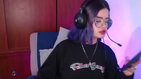 raventh_ online show from March 5, 1:18 pm