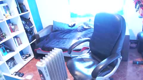 ravingr3d3 online show from February 17, 12:16 pm