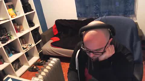 ravingr3d3 online show from February 20, 10:37 pm