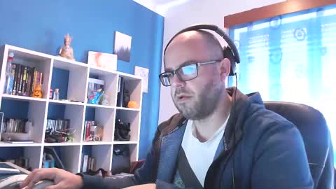 ravingr3d3 online show from February 26, 9:10 am