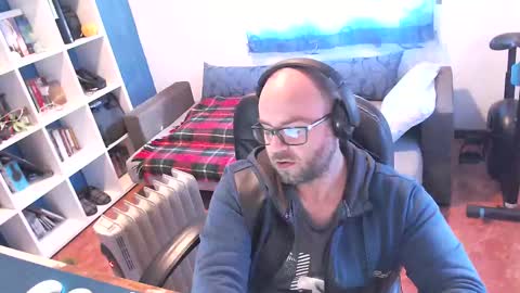 ravingr3d3 online show from March 4, 3:04 pm