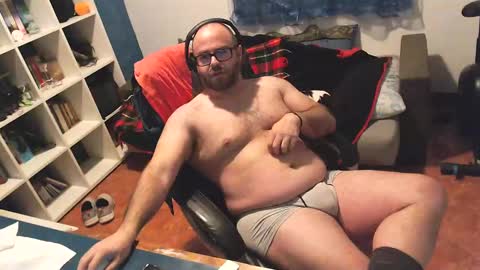 ravingr3d3 online show from March 7, 1:20 am