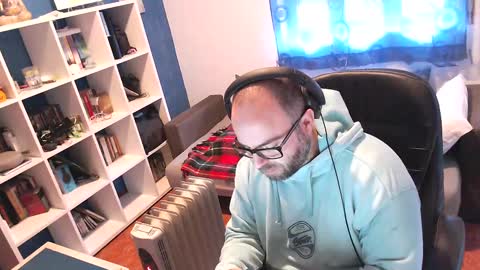 ravingr3d3 online show from March 10, 9:10 am