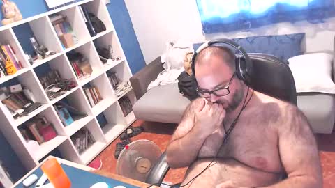 ravingr3d3 online show from September 30, 3:28 pm