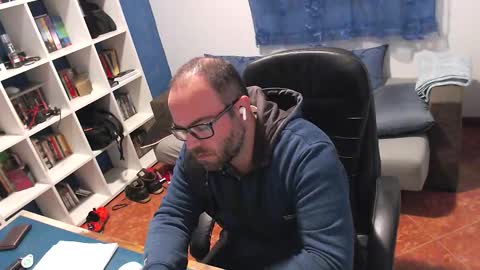 ravingr3d3 online show from November 19, 11:27 pm