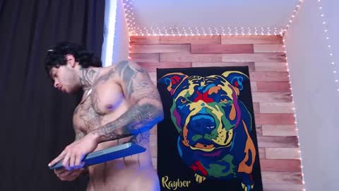 Ray Coopers online show from February 24, 3:44 am