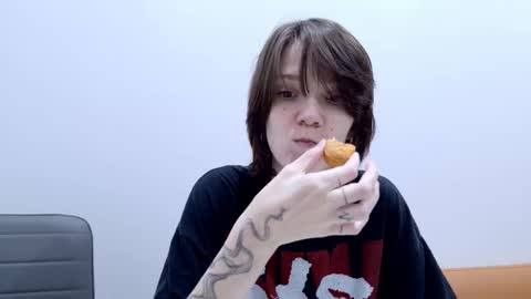 Ray-Ray online show from February 26, 12:15 pm