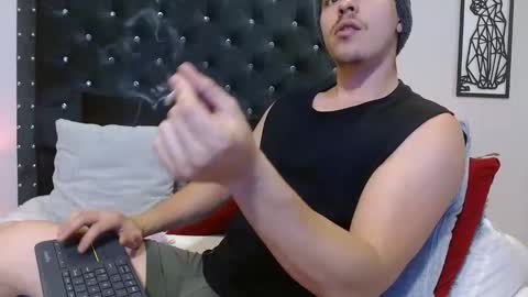 Ray online show from February 3, 1:30 am