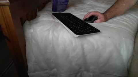 Snapshot of raymondo1964 chatting on September 22, 10:01 pm raymondo1964 online show from September 22, 10:01 pm