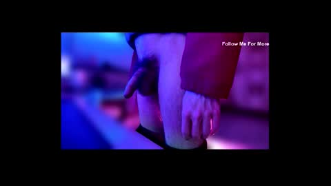 rcomi4 online show from November 3, 11:15 pm