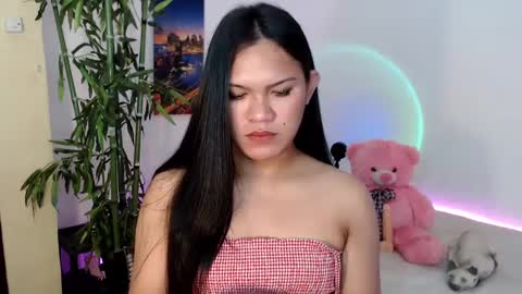 Snapshot of ready2care4youbabe chatting on March 7, 4:35 am Beth online show from March 7, 4:35 am