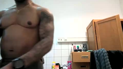 Rey online show from April 5, 12:02 pm