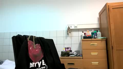 Rey online show from April 25, 8:28 am