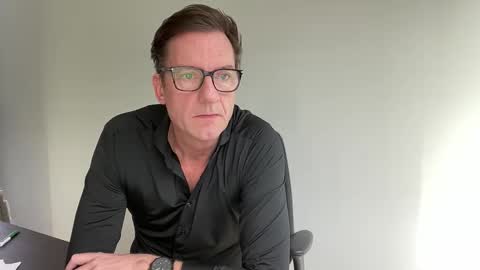 realstuff_ online show from February 18, 9:05 am