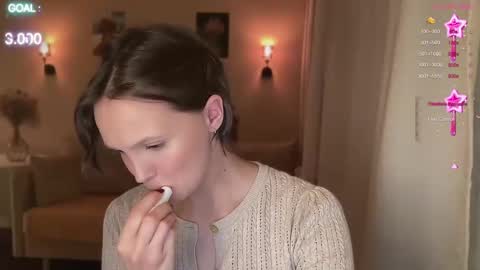 Snapshot of realsupermichael chatting on January 22, 9:43 pm AliceEve online show from January 22, 9:43 pm