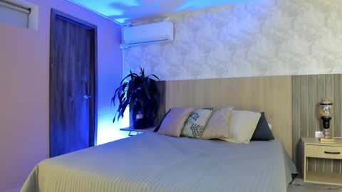 I invite you to my birthday on November 3th  online show from April 11, 7:40 pm