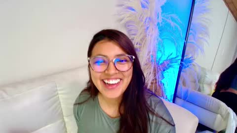 Rebeca Williams online show from February 19, 6:00 am