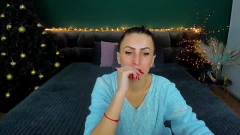 Snapshot of rebecca_diamonds chatting on January 4, 9:54 am rebecca_diamonds online show from January 4, 9:54 am