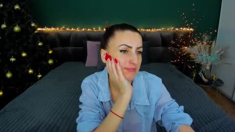 Snapshot of rebecca_diamonds chatting on January 15, 7:05 am rebecca_diamonds online show from January 15, 7:05 am