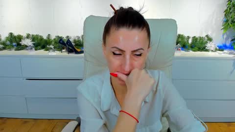 Snapshot of rebecca_diamonds chatting on January 20, 6:31 am rebecca_diamonds online show from January 20, 6:31 am