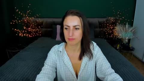Snapshot of rebecca_diamonds chatting on January 23, 3:22 pm rebecca_diamonds online show from January 23, 3:22 pm