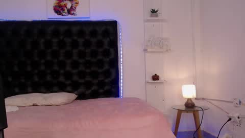 rebecca_jenner online show from January 11, 3:52 pm