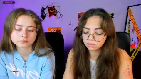 rebecca_smile_ online show from October 22, 5:52 am