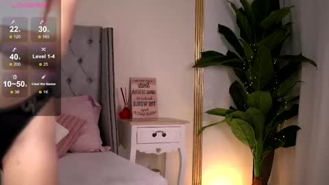 Rebecca online show from March 26, 9:04 am