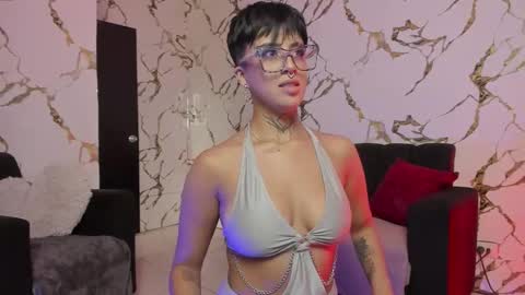 Snapshot of rebeka_baker chatting on November 18, 12:31 pm REBEKA online show from November 18, 12:31 pm