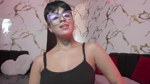 Snapshot of rebeka_baker chatting on December 1, 1:38 pm REBEKA online show from December 1, 1:38 pm