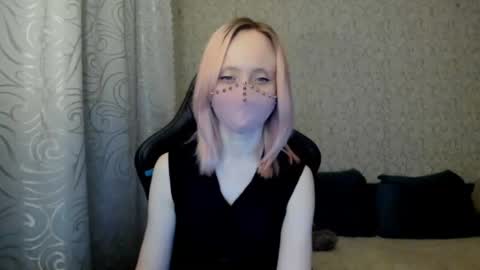 RebesaOlset online show from December 6, 4:38 pm