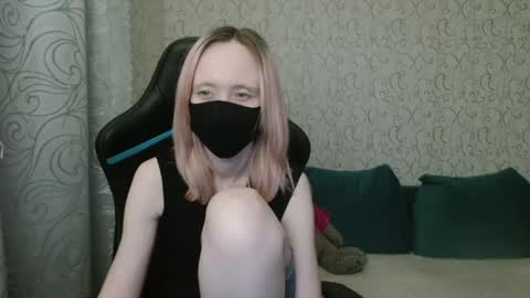 RebesaOlset online show from December 17, 2:00 pm