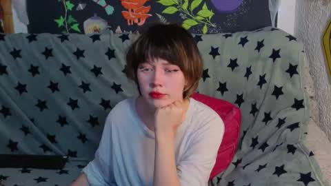 Snapshot of reborn_elf chatting on November 19, 11:10 am Lara online show from November 19, 11:10 am