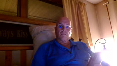 Snapshot of recman15 chatting on October 9, 12:52 am Mtn. Man online show from October 9, 12:52 am