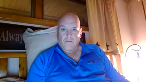 Snapshot of recman15 chatting on October 18, 3:09 am Mtn. Man online show from October 18, 3:09 am