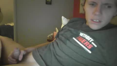 Snapshot of red22178 chatting on January 9, 2:01 am red22178 online show from January 9, 2:01 am