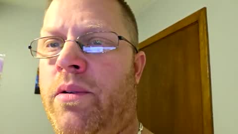 Snapshot of red24devils chatting on November 28, 10:56 pm red24devils online show from November 28, 10:56 pm