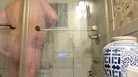 Snapshot of red24devils chatting on December 15, 12:31 pm red24devils online show from December 15, 12:31 pm